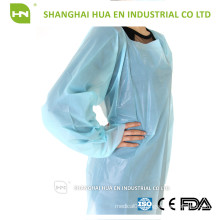 Good quality hot selling cpe gown isolation gown